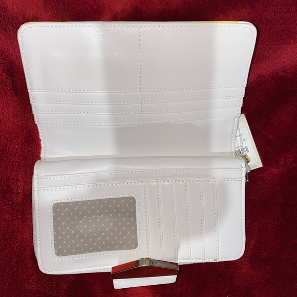 ‼️SOLD‼️ Lemon Wallet 🍋 - Picture 4 of 5